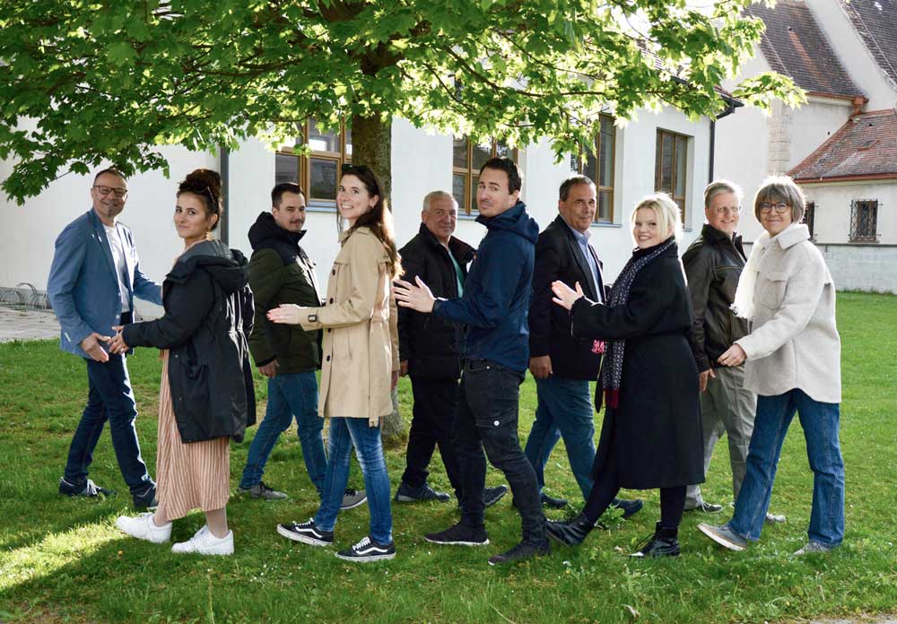 theakado-weiterspielen-2023 theakado Besetzung 2023